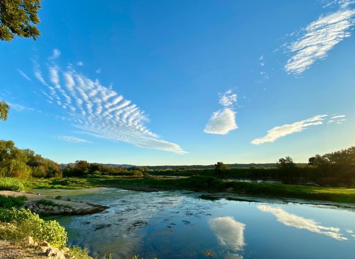 River Ebro Apartments モーラ・デブレ エクステリア 写真