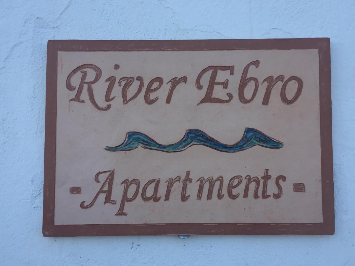River Ebro Apartments モーラ・デブレ エクステリア 写真