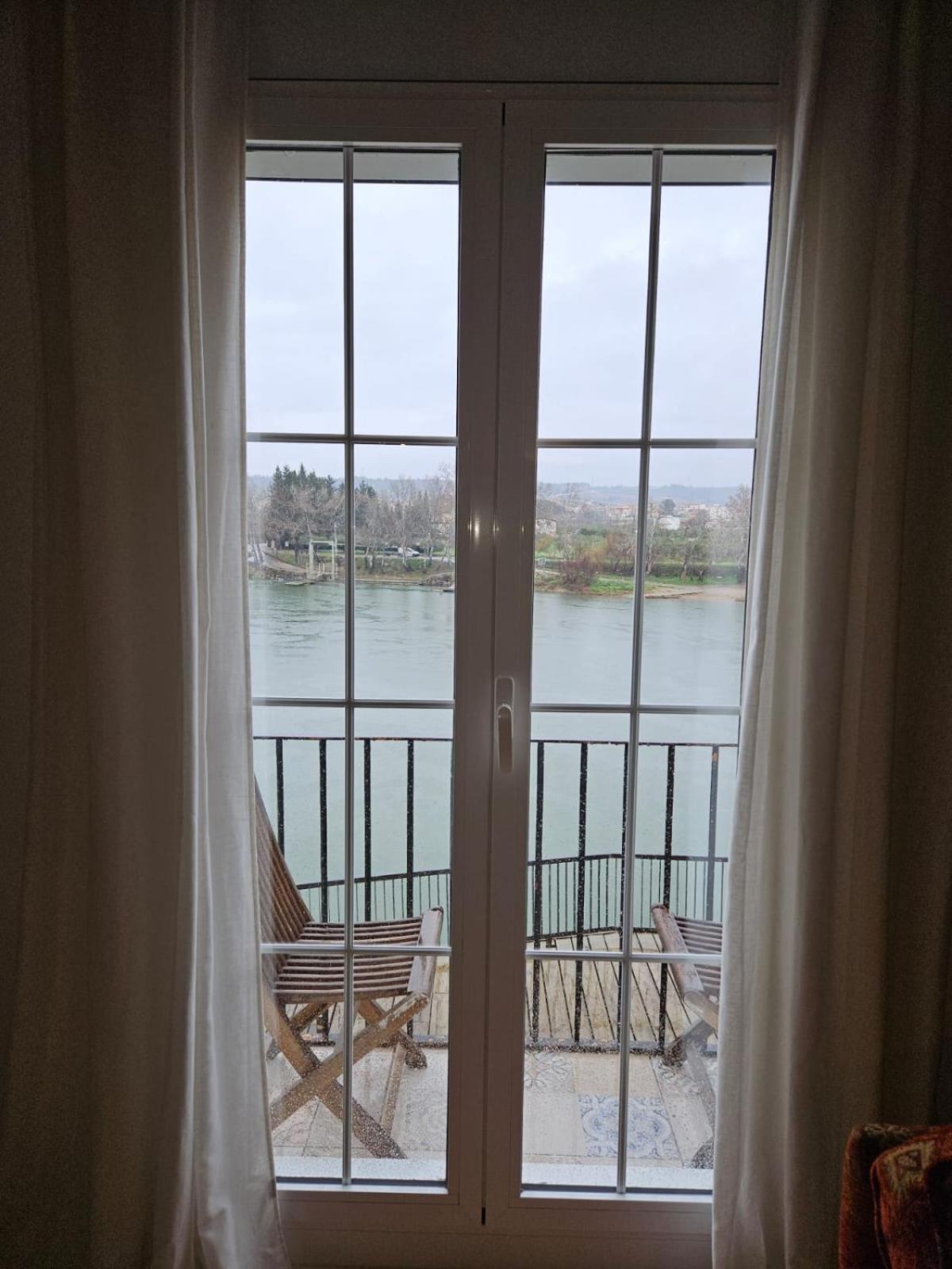 River Ebro Apartments モーラ・デブレ エクステリア 写真