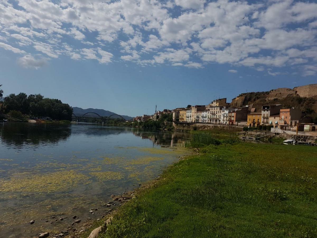 River Ebro Apartments モーラ・デブレ エクステリア 写真