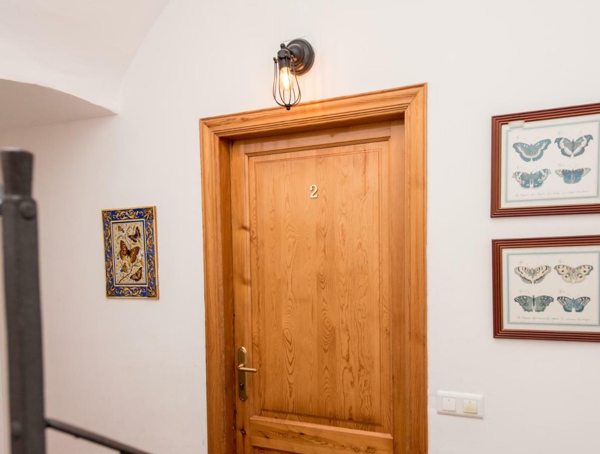 River Ebro Apartments モーラ・デブレ エクステリア 写真